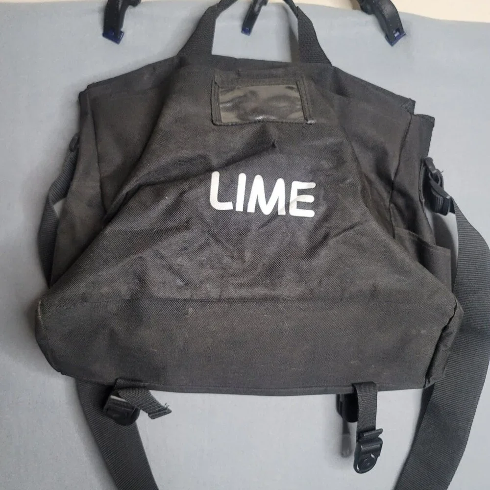 Leeds LapTop Case Pockets Shoulder Strap Appx 15.5 x 11 x 5